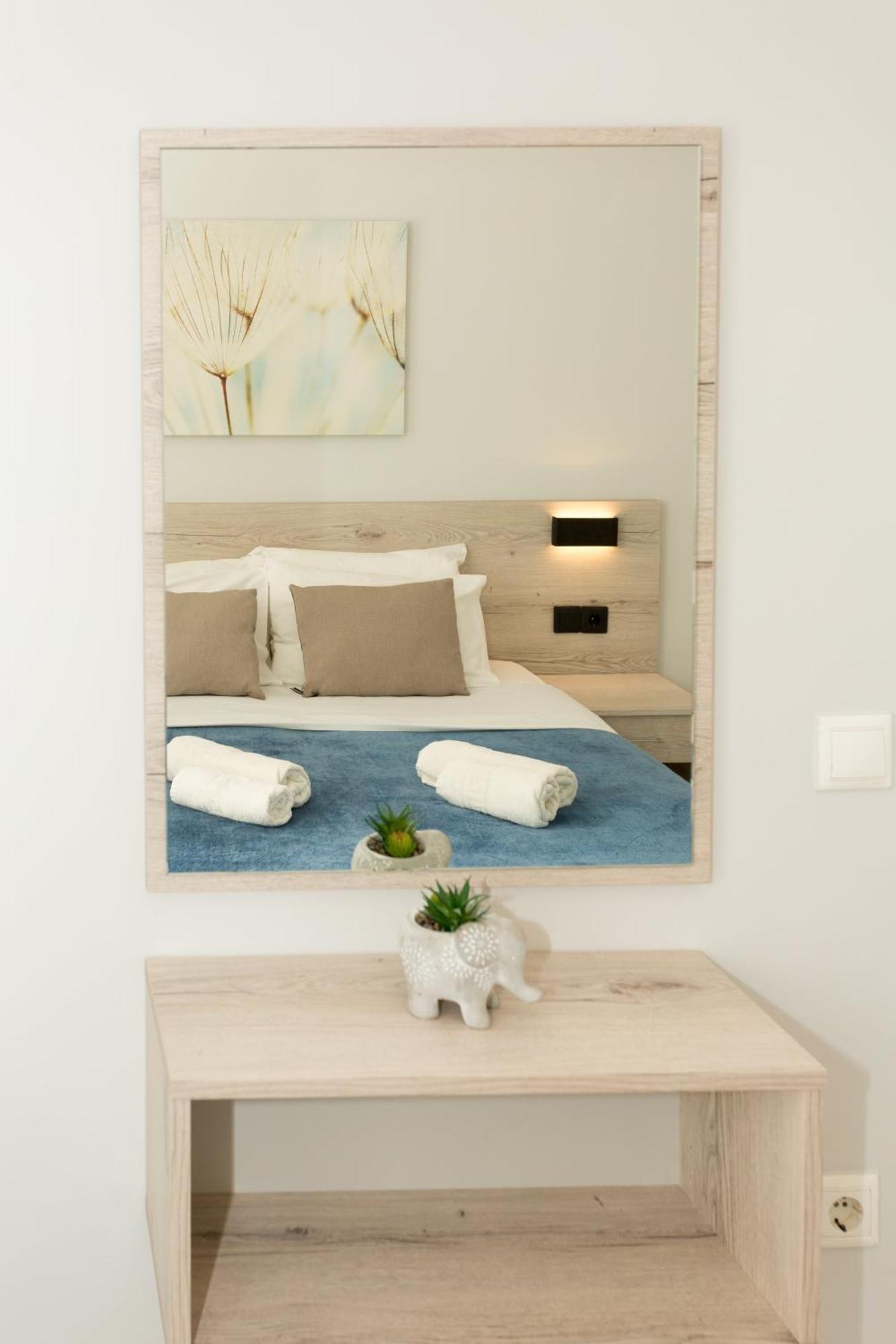 Eleni Apartments Chania  ภายนอก รูปภาพ